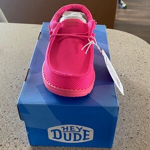 Hey Dude Kids Sneakers in Bright Pink